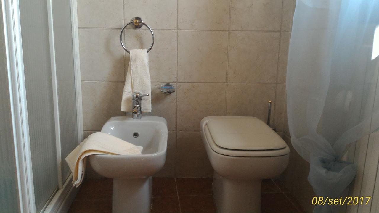 L'Ape In Corte Casa Di Campagna, Via Francigena Stanze E Colazione Vaccarizza Экстерьер фото