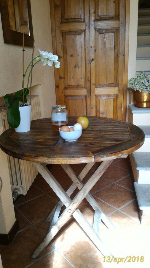 L'Ape In Corte Casa Di Campagna, Via Francigena Stanze E Colazione Vaccarizza Экстерьер фото