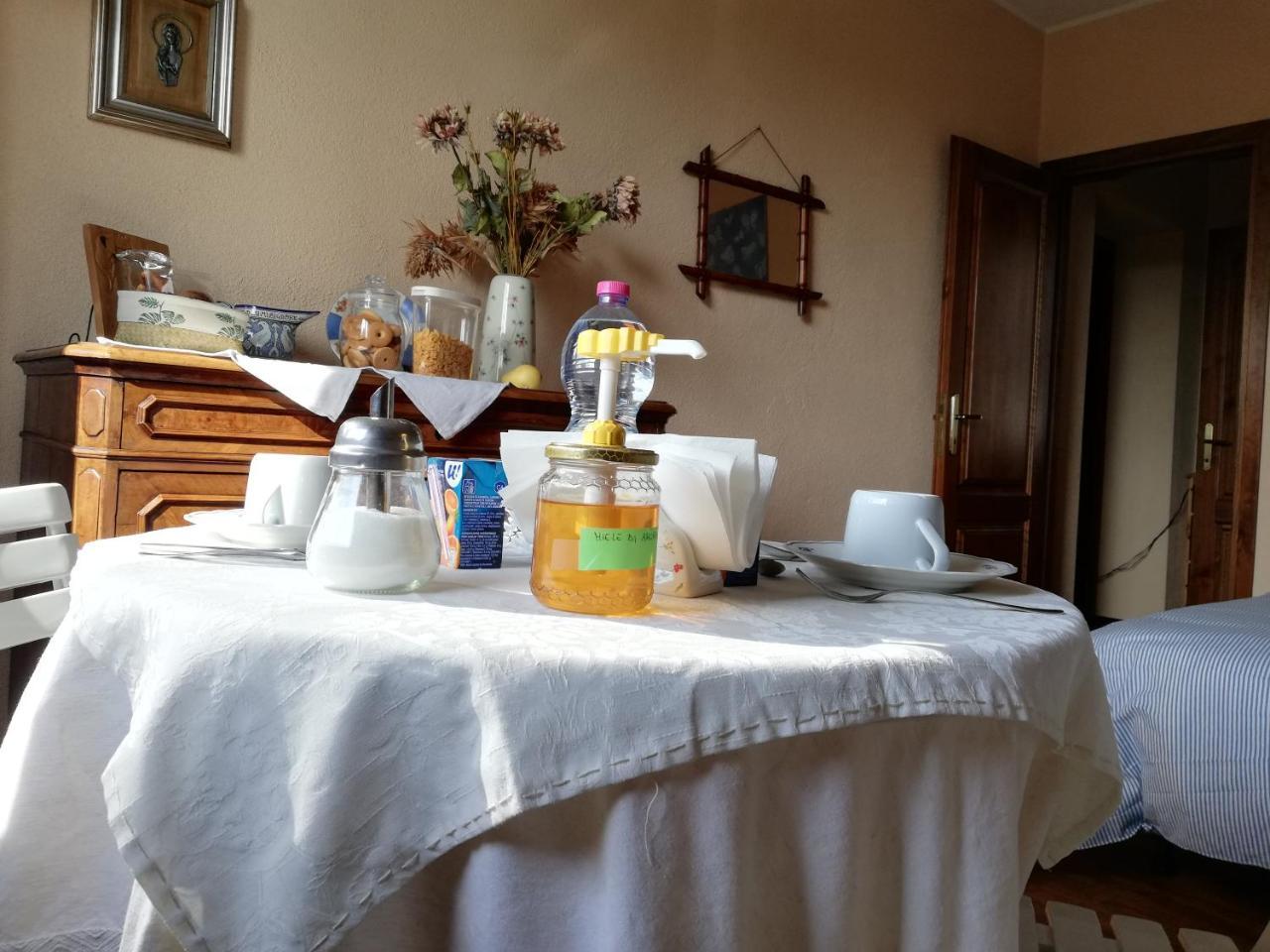 L'Ape In Corte Casa Di Campagna, Via Francigena Stanze E Colazione Vaccarizza Экстерьер фото