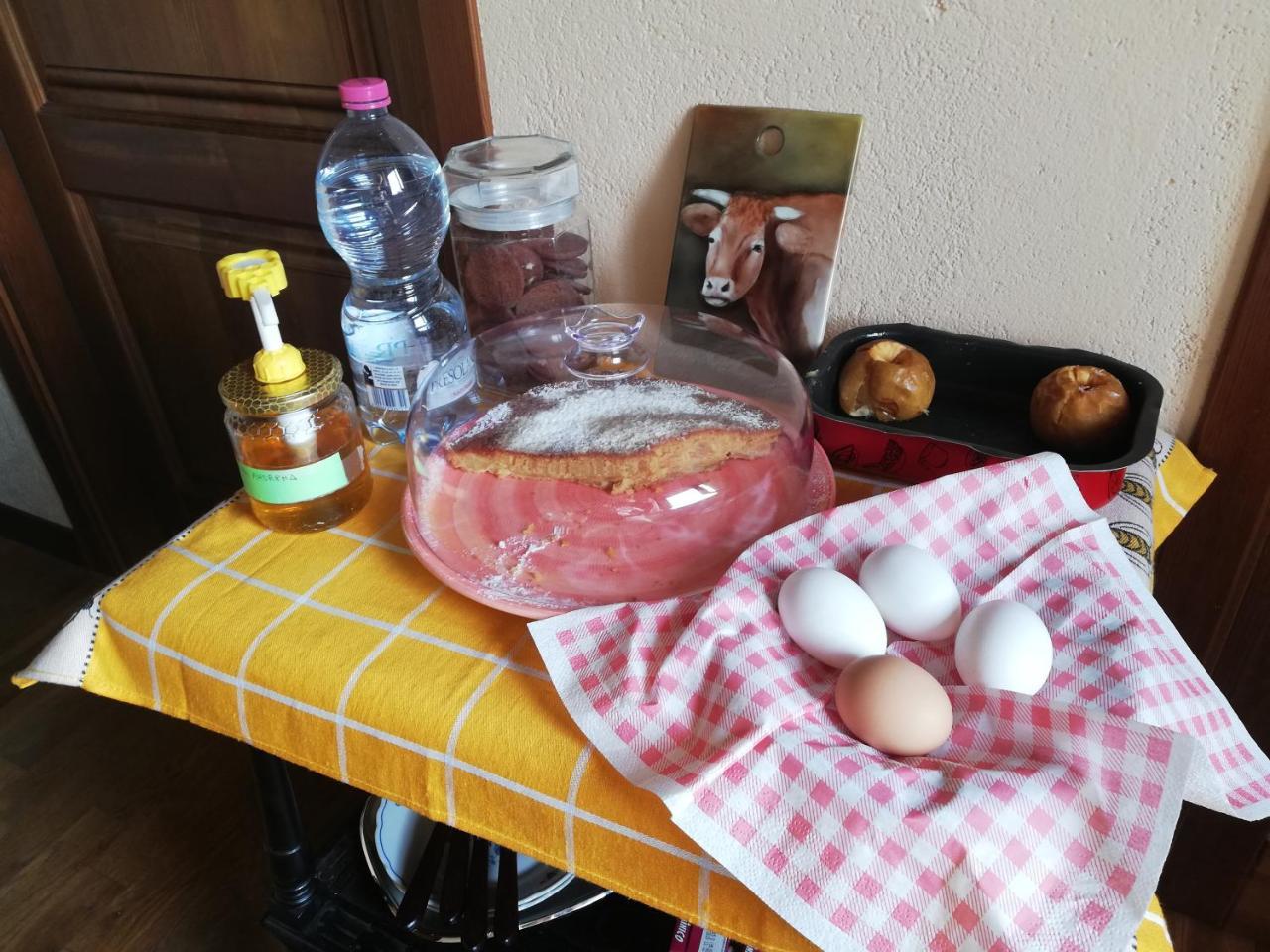 L'Ape In Corte Casa Di Campagna, Via Francigena Stanze E Colazione Vaccarizza Экстерьер фото
